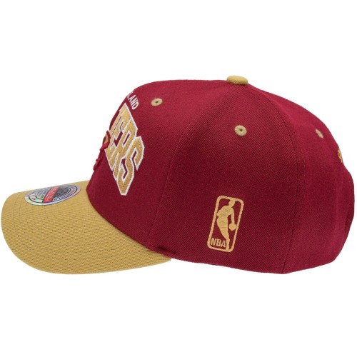 Mitchell & Ness NBA Cleveland Cavaliers Team Arch Snapback